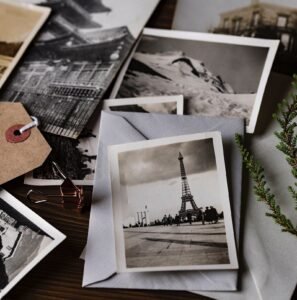 Read more about the article 10 The Easiest Dorm DIYs to Try This Weekend